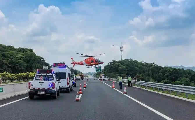杜集区高速公路汽车救援案例